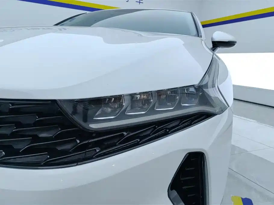 Kia K5 2021 270T CVVD Fashion Edition купить на сайте DeffCars