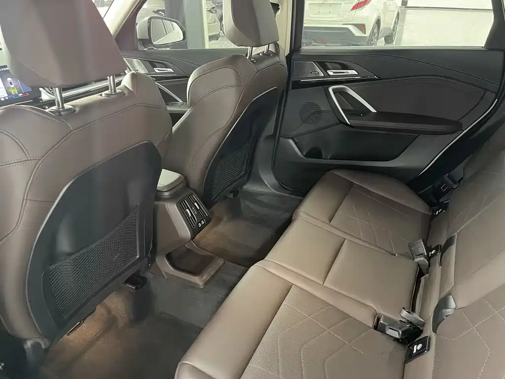 BMW X1 2024 sDrive25Li X Design Package купить на сайте DeffCars