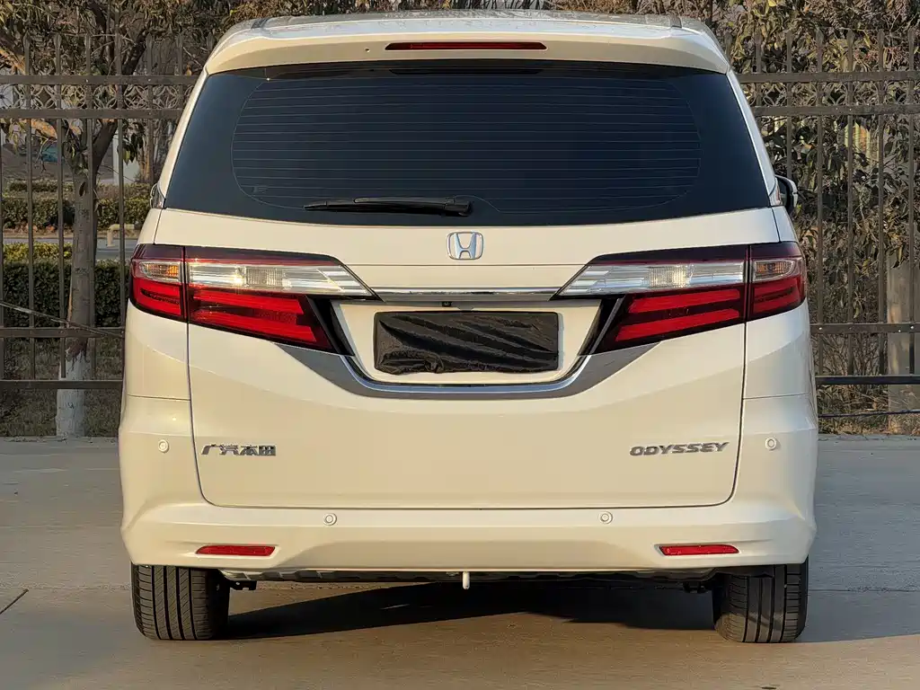 Odyssey 2018 2.4L Deluxe Edition купить на сайте DeffCars