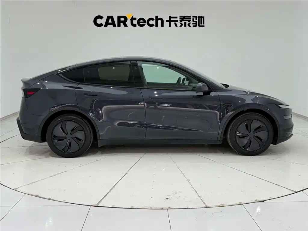 Model Y 2025 rear-wheel drive version купить на сайте DeffCars