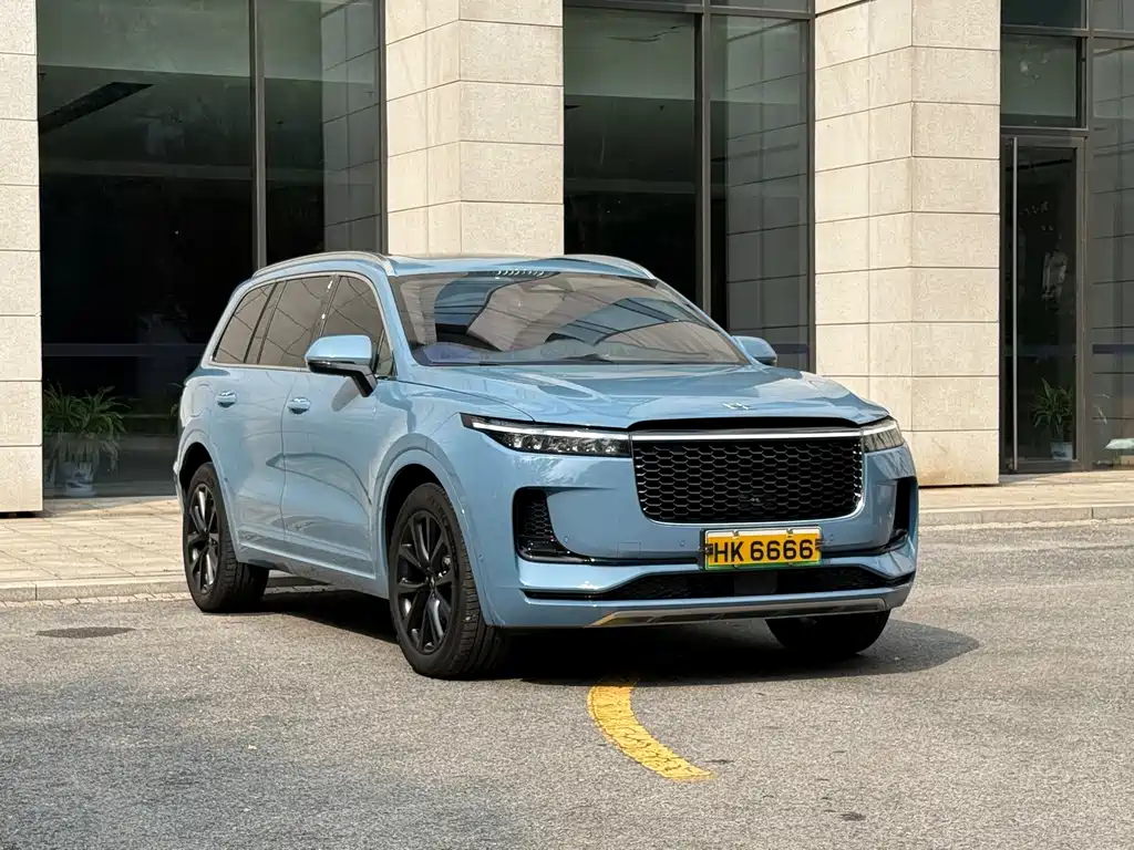 Ideal ONE 2021 extended range 6-seater version купить на сайте DeffCars