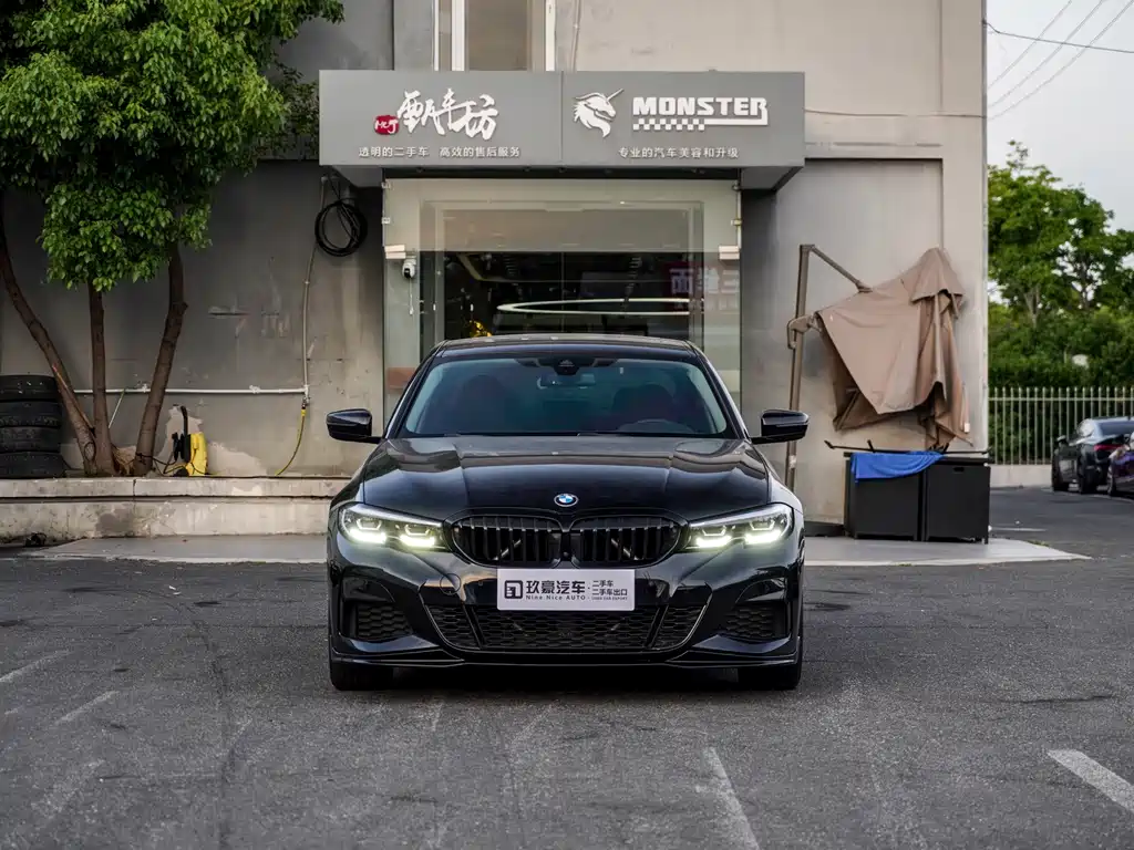 BMW 3 Series 2020 330i M Sports Night Package купить на сайте DeffCars