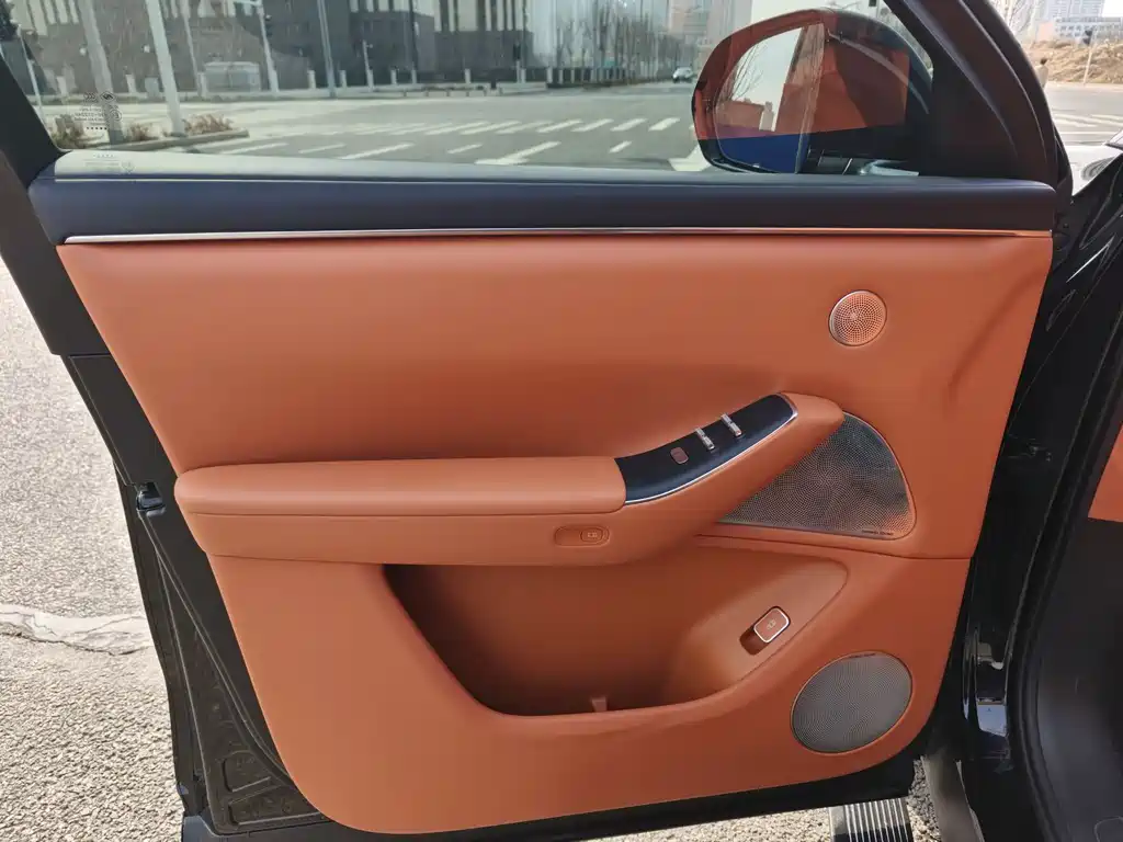 Wenjie M7 2026 extended range Pro+ four-wheel drive version 5 seats купить на сайте DeffCars