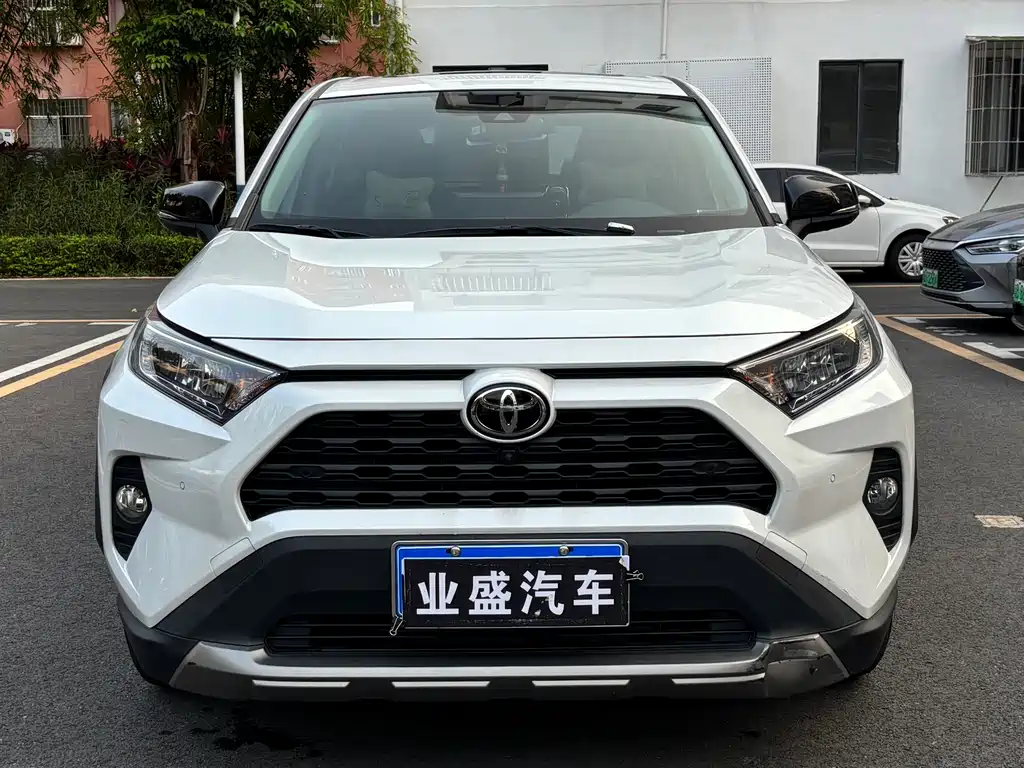RAV4 Rongfang 2022 2.0L CVT four-wheel drive fashion Plus version купить на сайте DeffCars