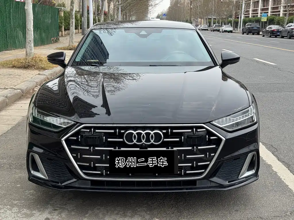 Audi A7L 2024 45TFSI S-line Dream Building Liquid Crystal Package купить на сайте DeffCars