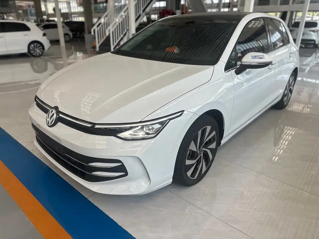 Golf 2026 300TSI Pro купить на сайте DeffCars