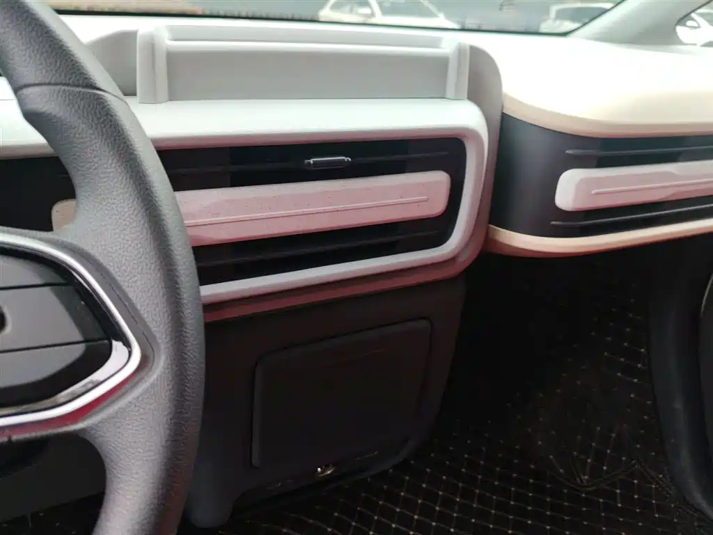 Dana V1 2025 low-roof multi-function version 42kWh купить на сайте DeffCars