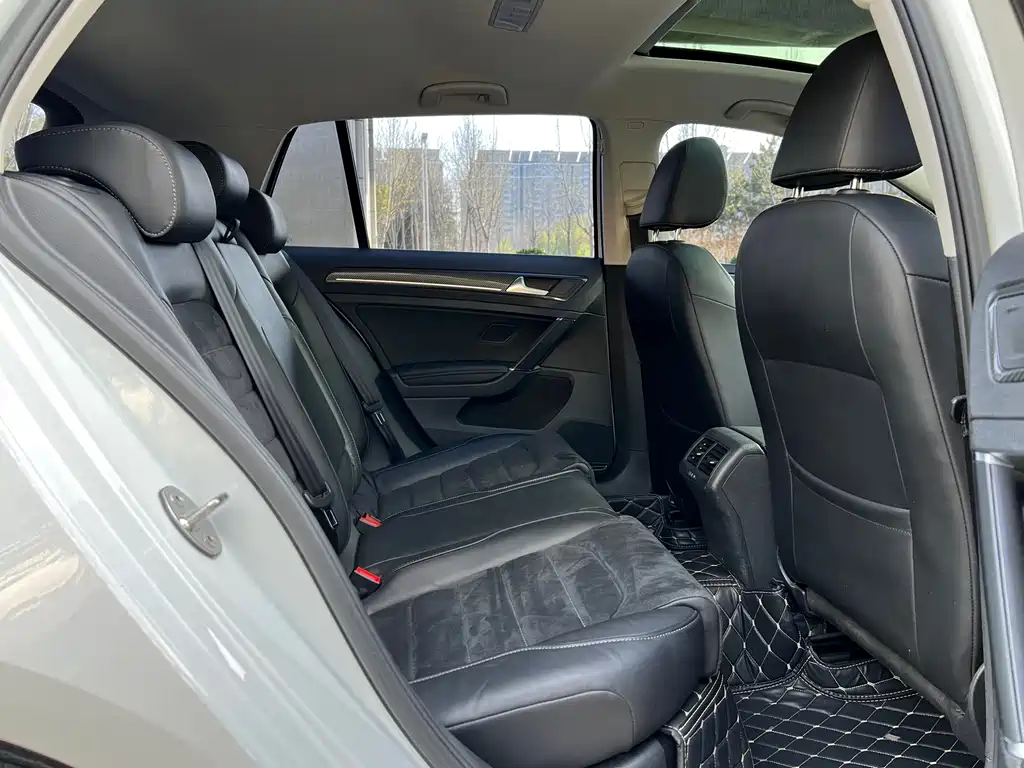 Golf 2018 230TSI automatic luxury model купить на сайте DeffCars