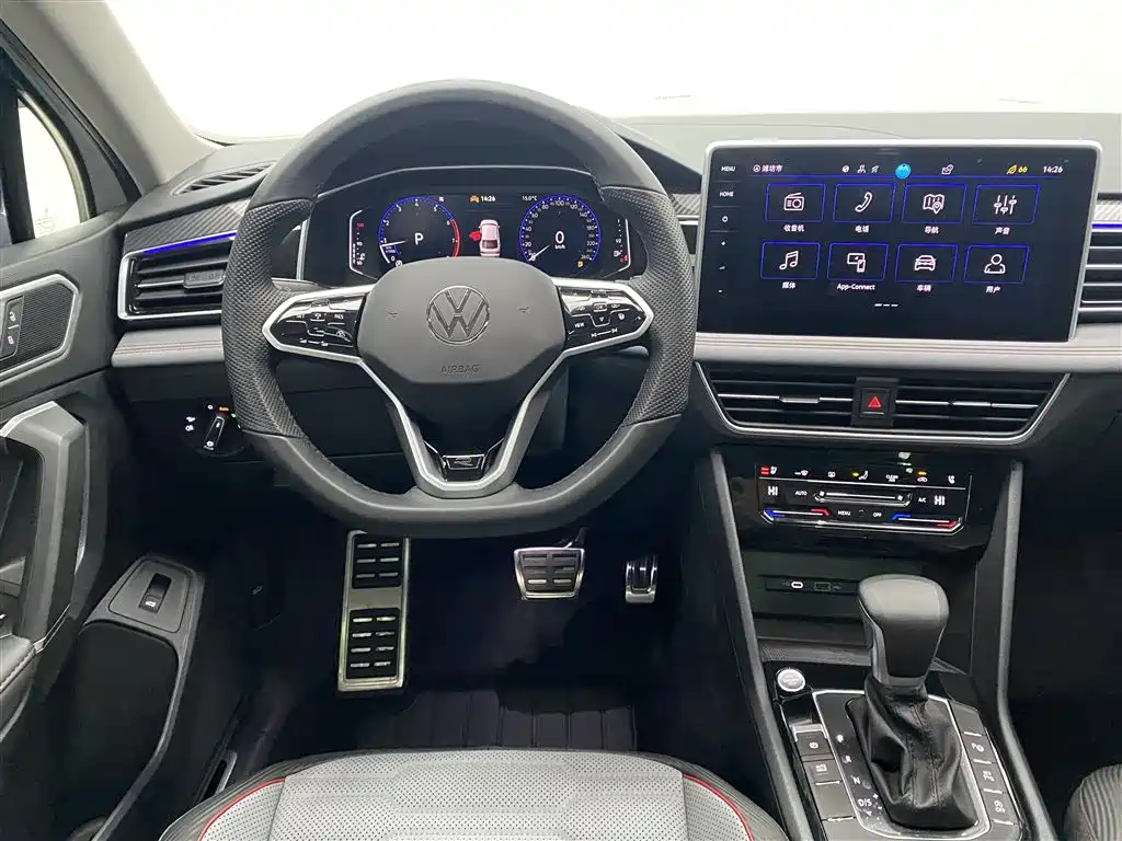 Tiguan X 2023 facelift 330TSI two-wheel drive flagship version купить на сайте DeffCars