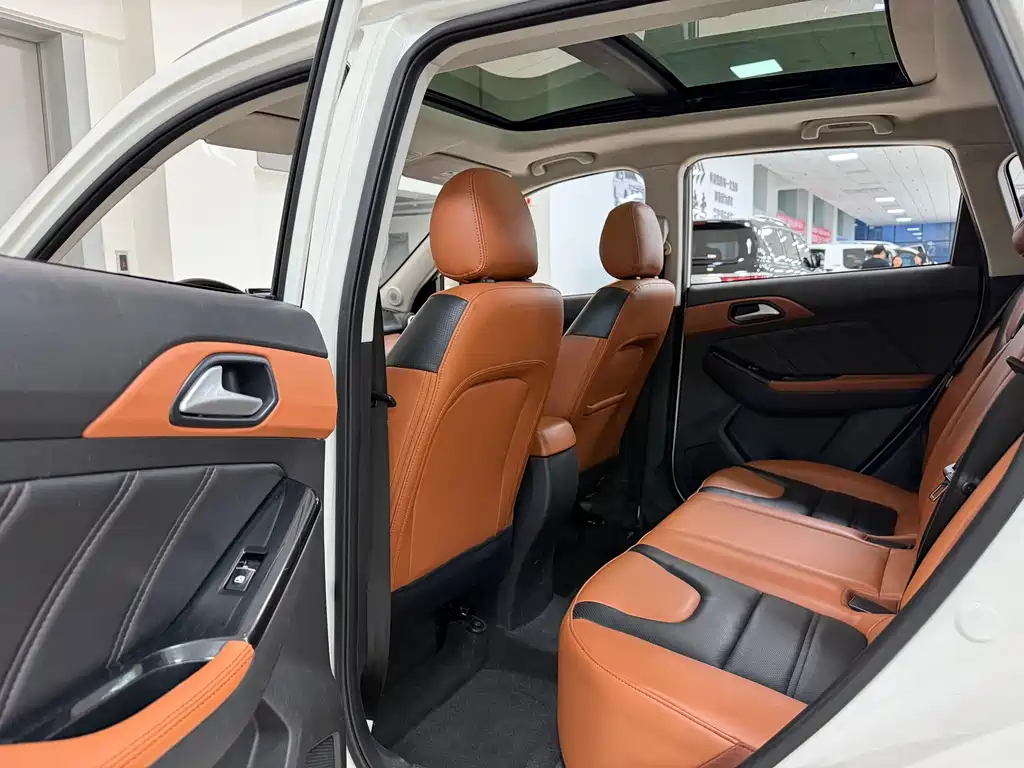 Saab X35 2016 1.5L automatic luxury version купить на сайте DeffCars