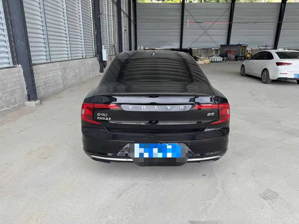 Volvo S90 2023 B5 Zhiyuan Luxury Edition купить на сайте DeffCars