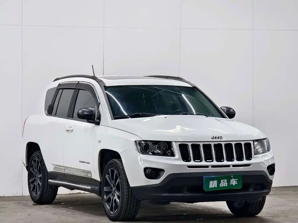 Compass (импорт) 2013 2.4L four-wheel drive luxury version купить на сайте DeffCars