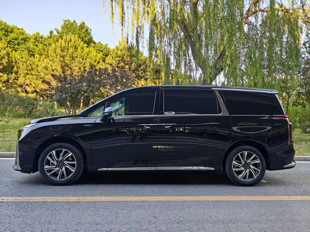 Maxus G90 2023 2.0T Interstellar Seven-Seater Edition купить на сайте DeffCars