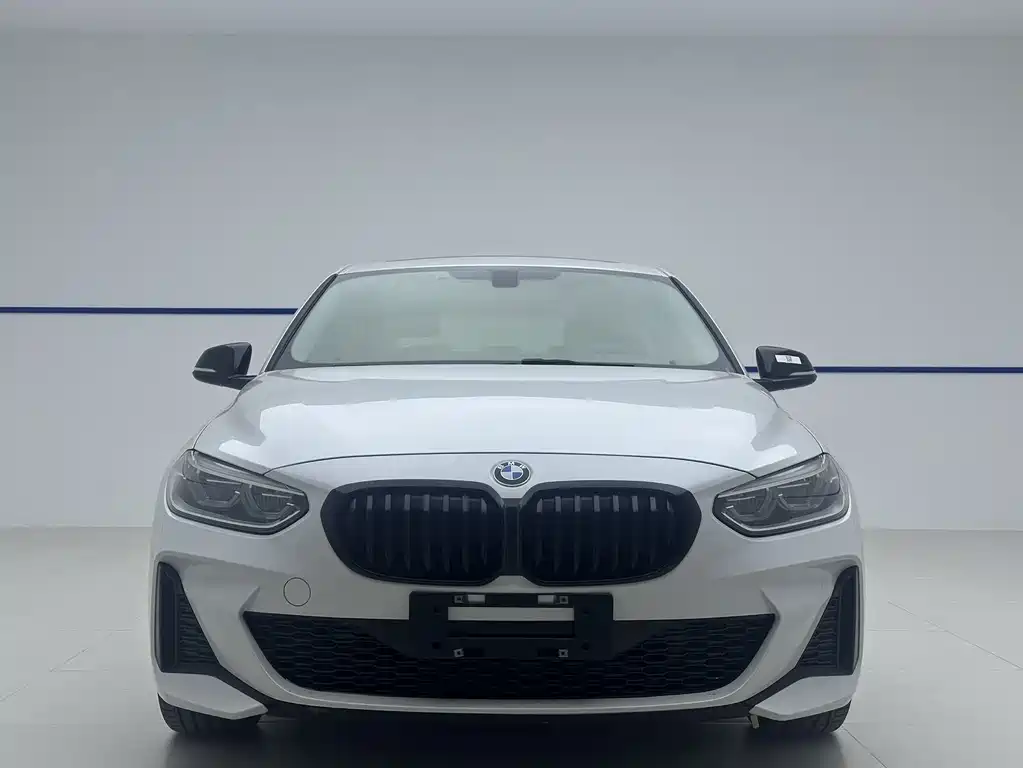 BMW 1 Series 2021 120i M Sports Night Edition купить на сайте DeffCars
