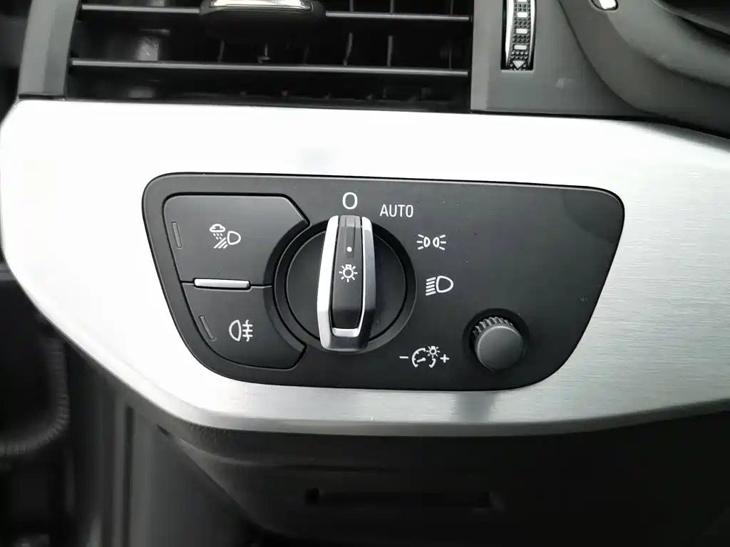 Audi A4L 2022 40 TFSI luxury and dynamic model купить на сайте DeffCars