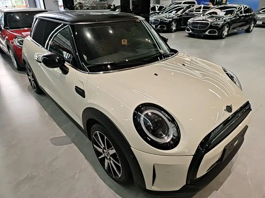 Mini 2023 1.5T Cooper Artist купить на сайте DeffCars