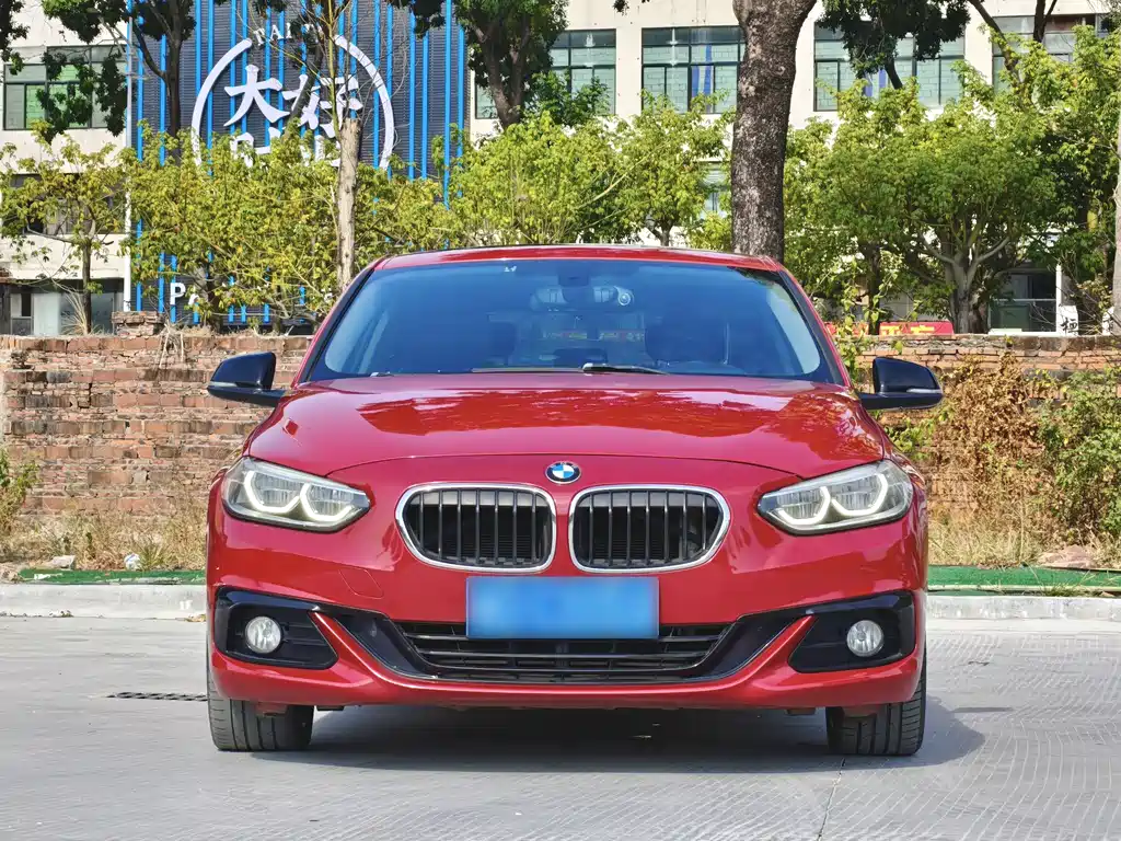 BMW 1 Series 2018 118i Sports купить на сайте DeffCars
