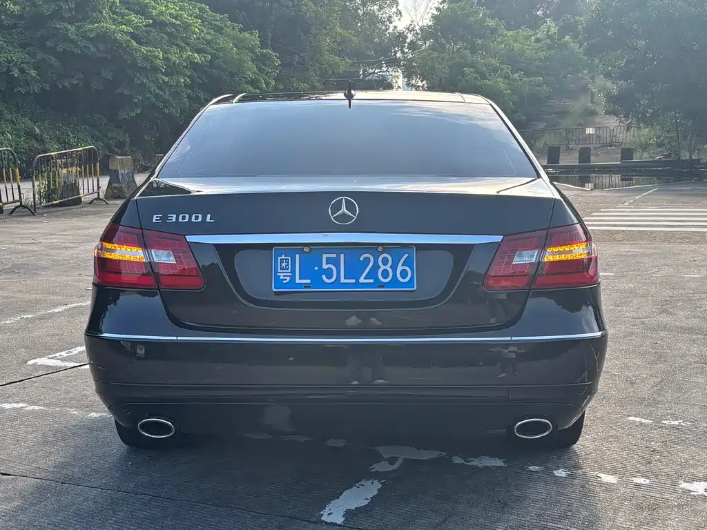 Mercedes-Benz E-Class 2011 E 300 L Fashionable and Premium Model купить на сайте DeffCars