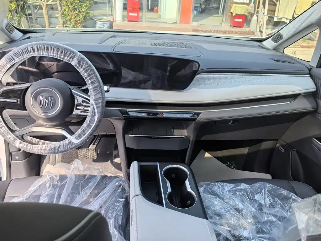 Buick GL8 2026 Lu Zun Exclusive Edition купить на сайте DeffCars