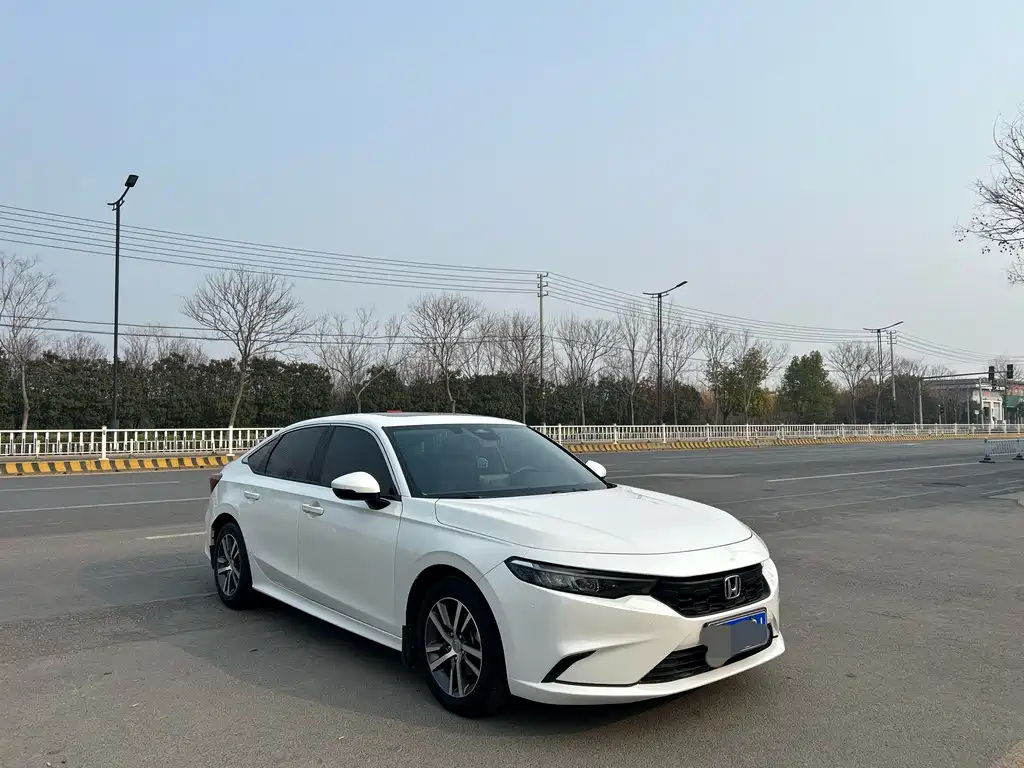 Model 2023 240TURBO CVT Leading Edition купить на сайте DeffCars