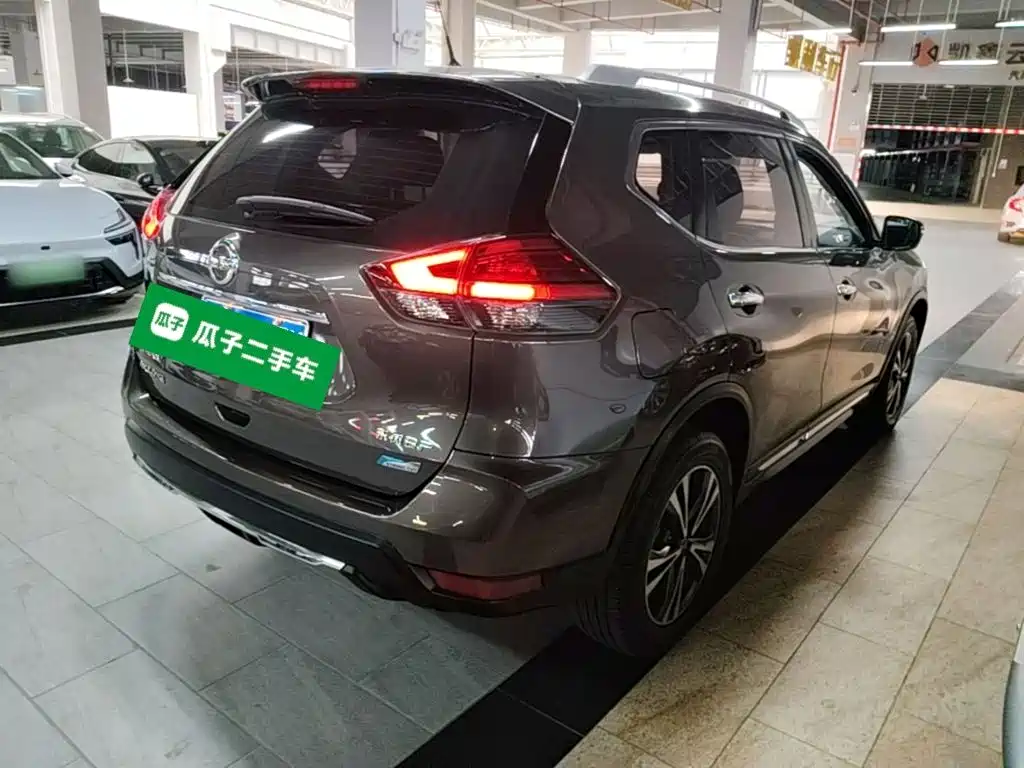 X-Trail 2017 2.5L CVT Leading Edition 4WD купить на сайте DeffCars
