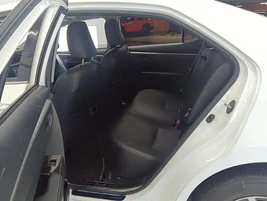 Corolla 2017 facelift 1.2T S-CVT GL-i купить на сайте DeffCars