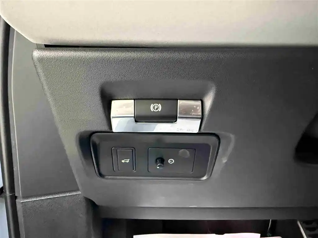 Range Rover Evoque 2020 249PS R-DYNAMIC SE Sports Technology Edition купить на сайте DeffCars