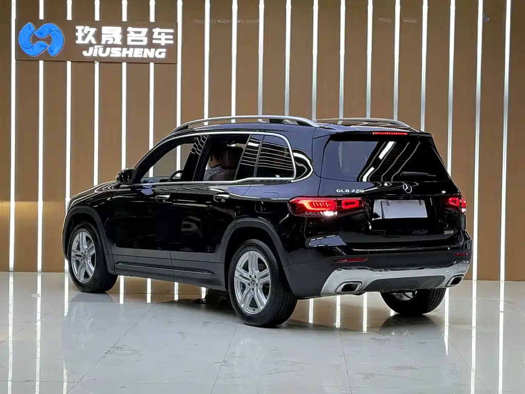 Mercedes-Benz GLB 2023 GLB 220 Dynamic купить на сайте DeffCars