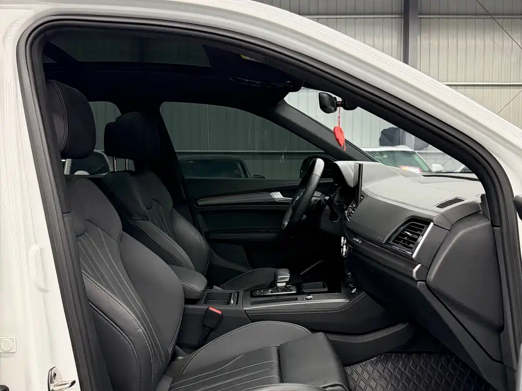 Audi Q5L 2023 40T luxury and dynamic model купить на сайте DeffCars
