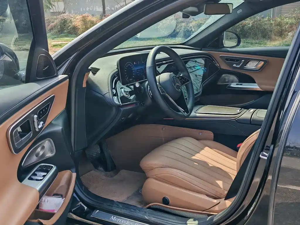 Mercedes-Benz E-Class 2024 E 300 L Luxury Model купить на сайте DeffCars