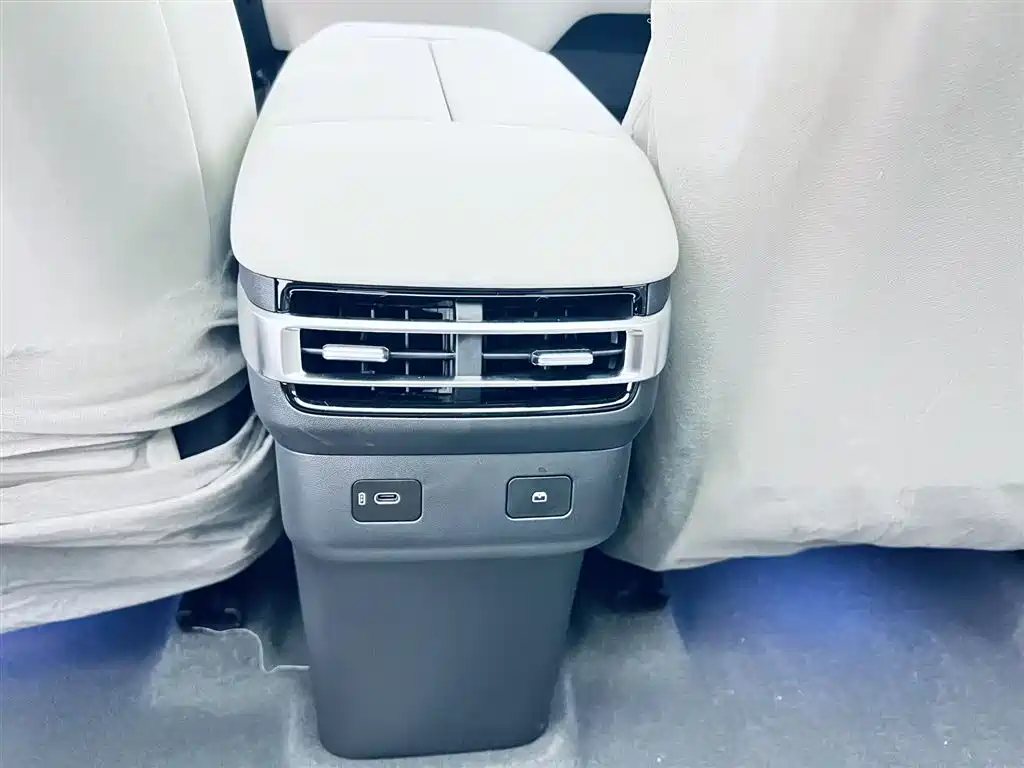 Changan Qiyuan E07 2025 pure electric four-wheel drive 90kWh Dacheng version купить на сайте DeffCars