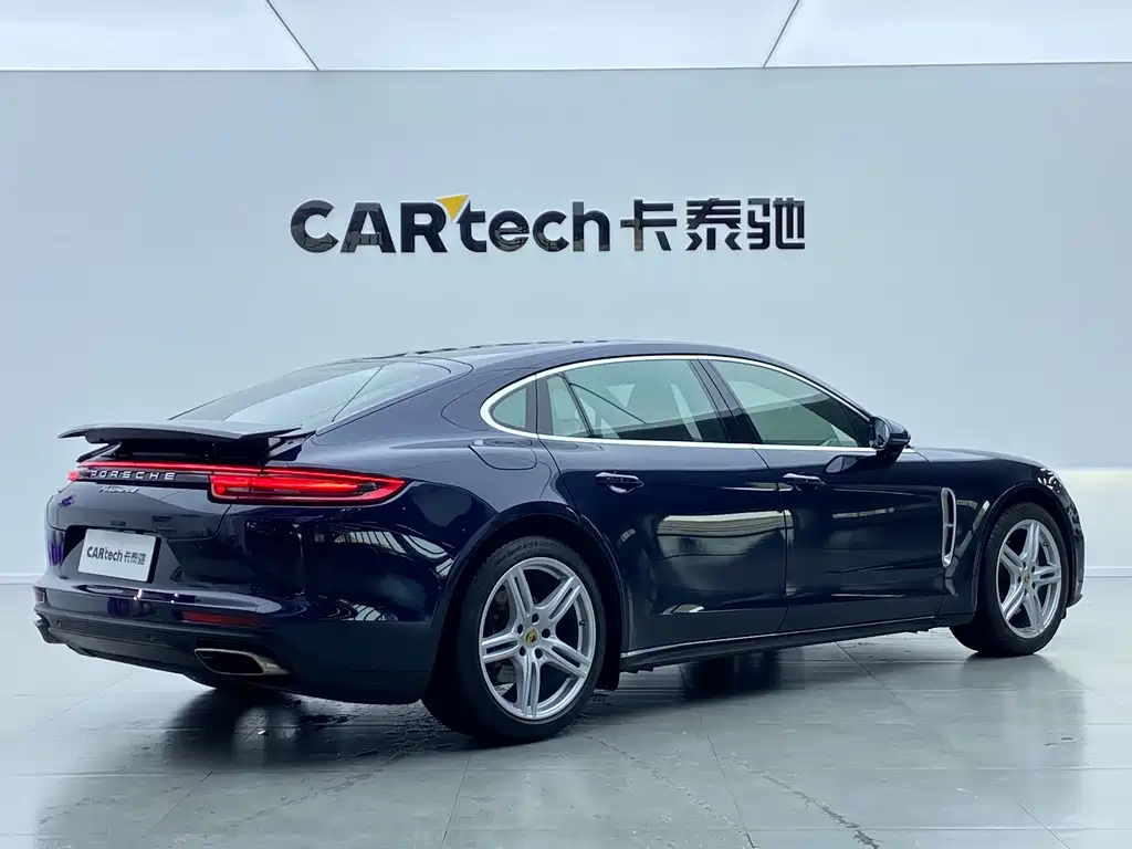 Panamera 2017 Panamera 4 Executive Extended Edition 3.0T купить на сайте DeffCars