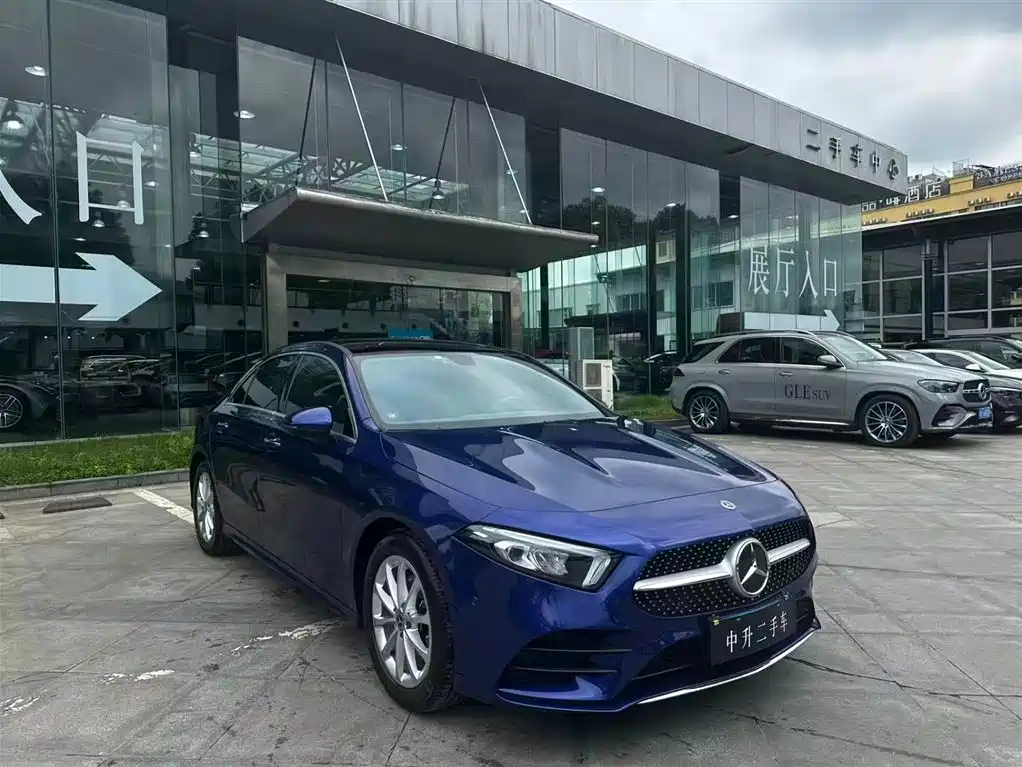 Mercedes-Benz A-Class 2020 Facelift A 200 L Sports Sedan Fashionable купить на сайте DeffCars