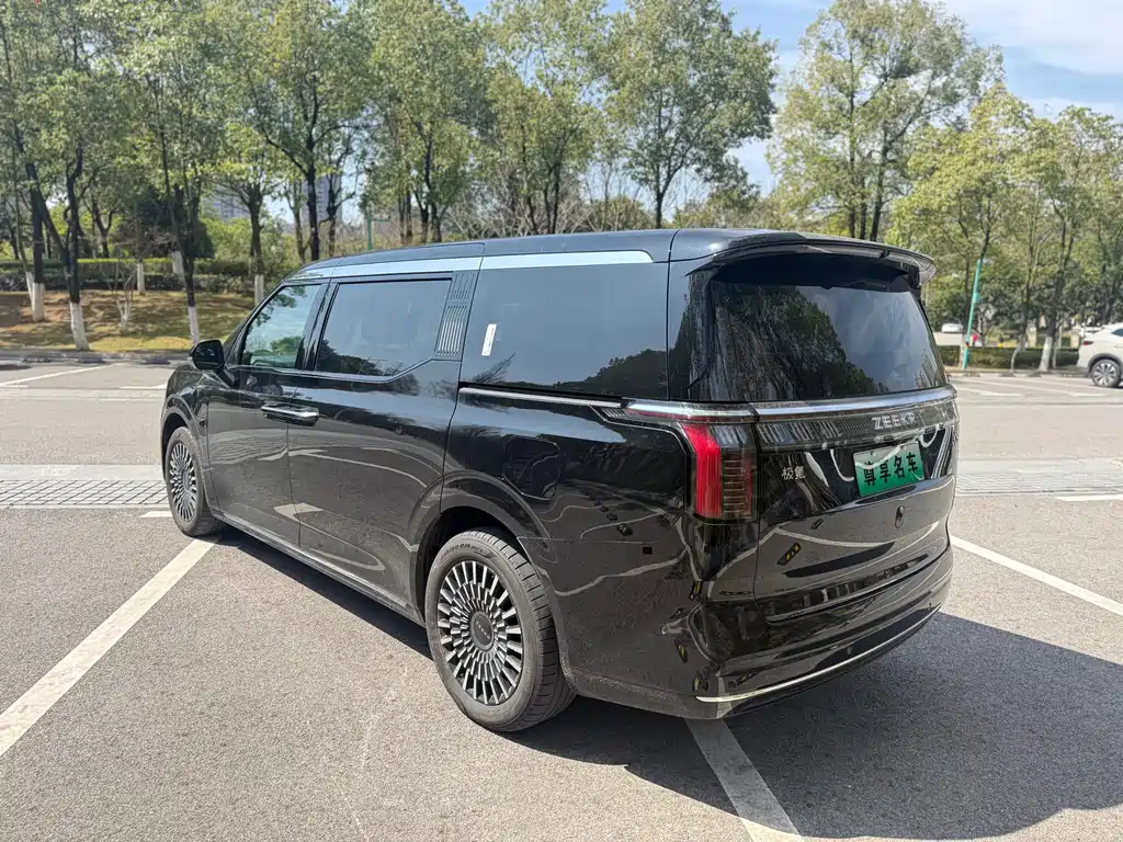 Jikrypton 009 2024 six-seater executive version four-wheel drive 108kWh купить на сайте DeffCars