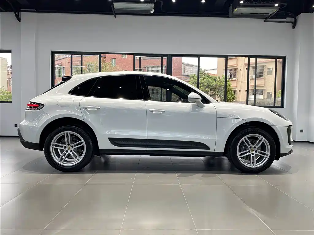 Macan 2023 Macan 2.0T купить на сайте DeffCars