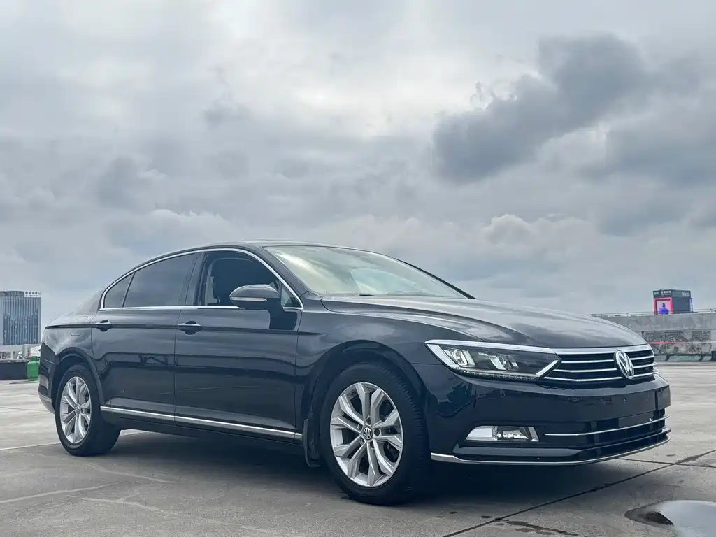 Magotan 2019 330TSI DSG luxury model National VI купить на сайте DeffCars