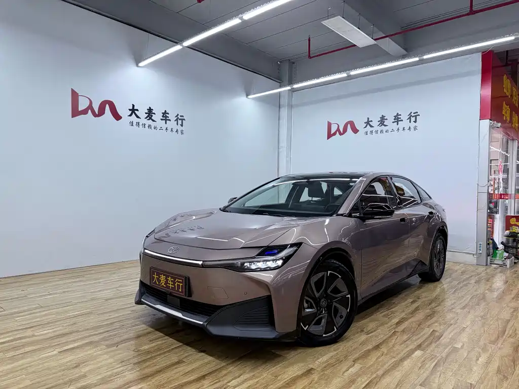 Toyota bZ3 2023 model 616km long range Premium купить на сайте DeffCars