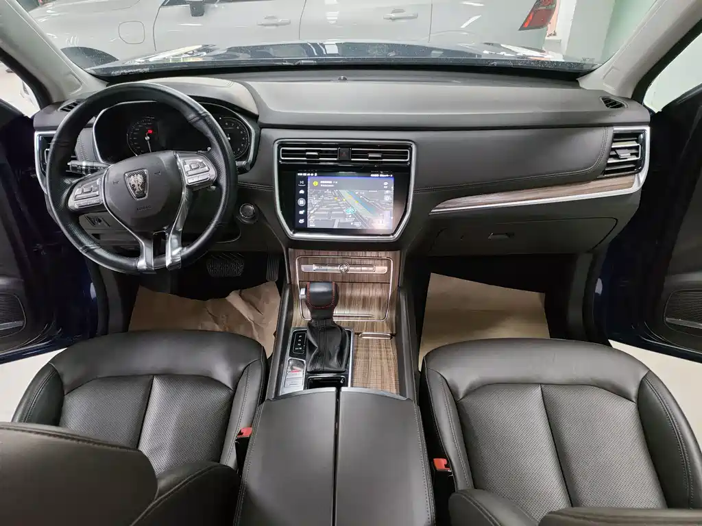 Roewe RX8 2018 30T Intelligent Network Two-wheel Drive Ultimate Edition купить на сайте DeffCars