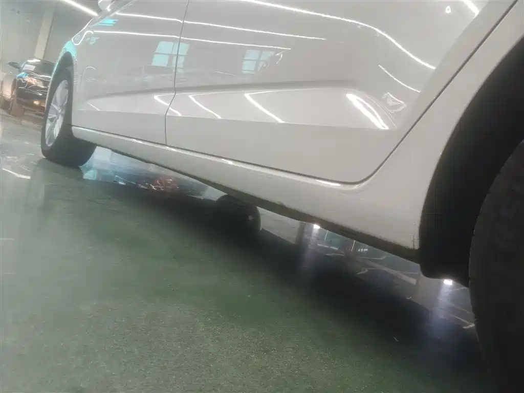 Touran 2018 Touran L 280TSI DSG Fashion Edition 7 seats National V купить на сайте DeffCars