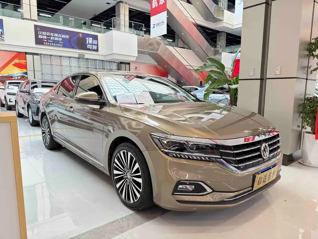 Passat 2020 330TSI Deluxe Edition National VI купить на сайте DeffCars