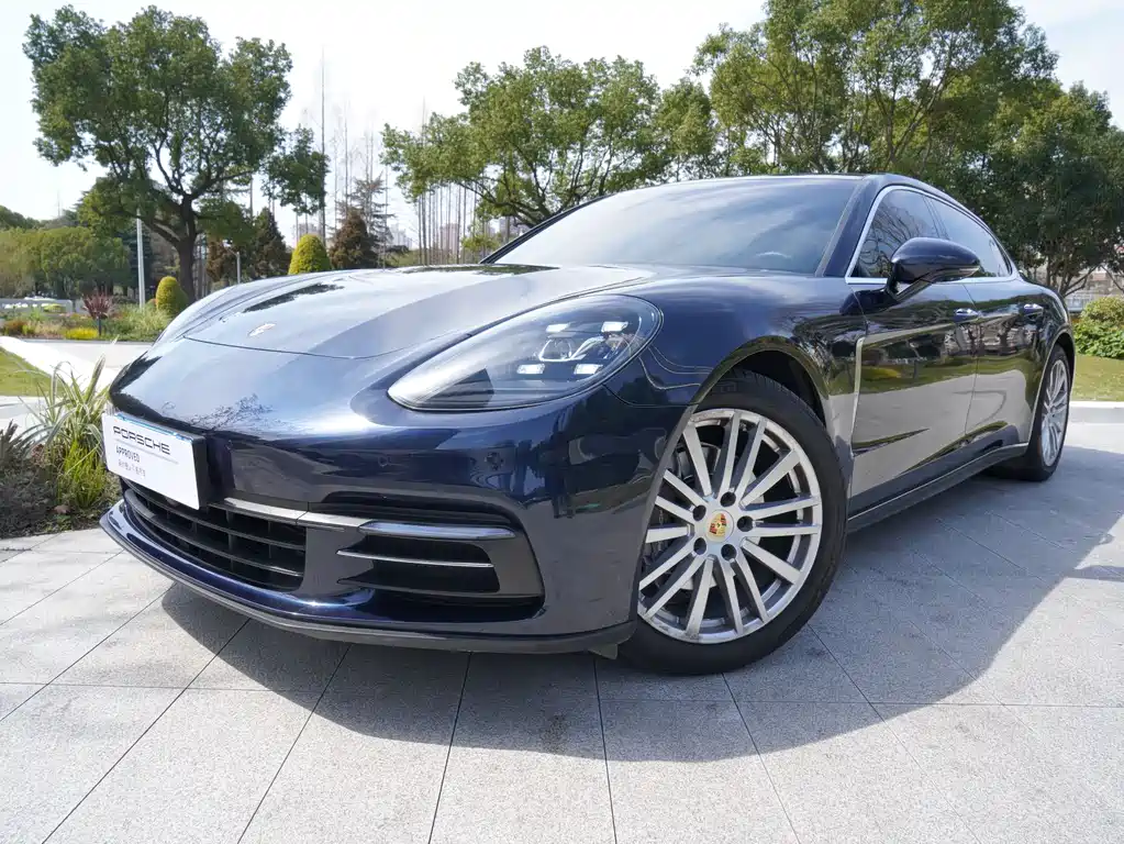 Panamera 2017 Panamera Executive Extended Edition 3.0T купить на сайте DeffCars