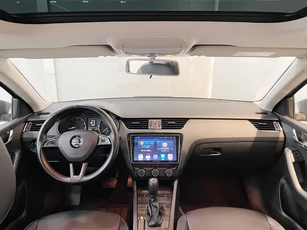 Octavia 2017 TSI280 DSG Smart Travel Edition купить на сайте DeffCars
