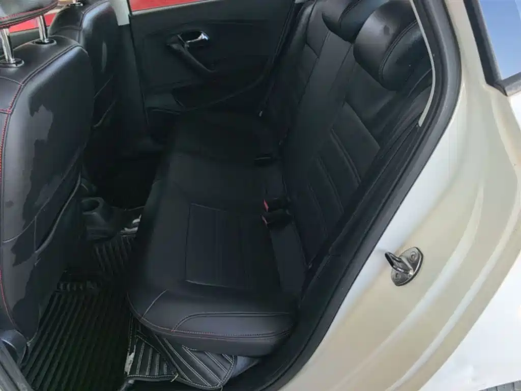 Polo 2016 1.4L manual fashion model купить на сайте DeffCars