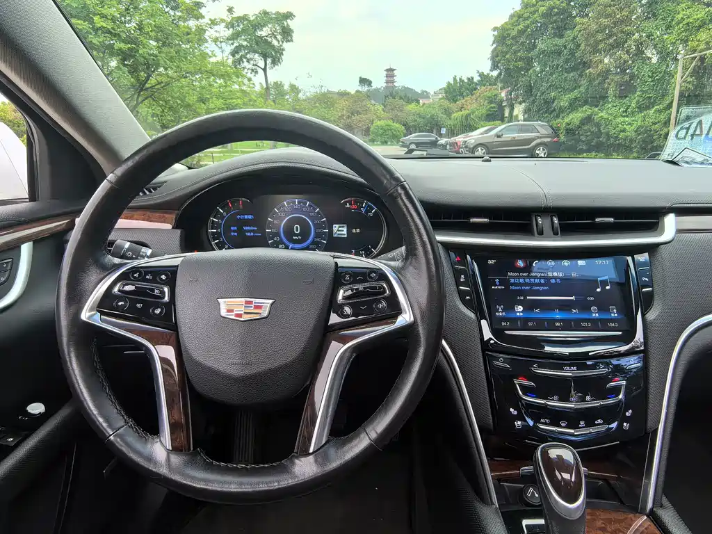 Cadillac XTS 2017 28T luxury model купить на сайте DeffCars
