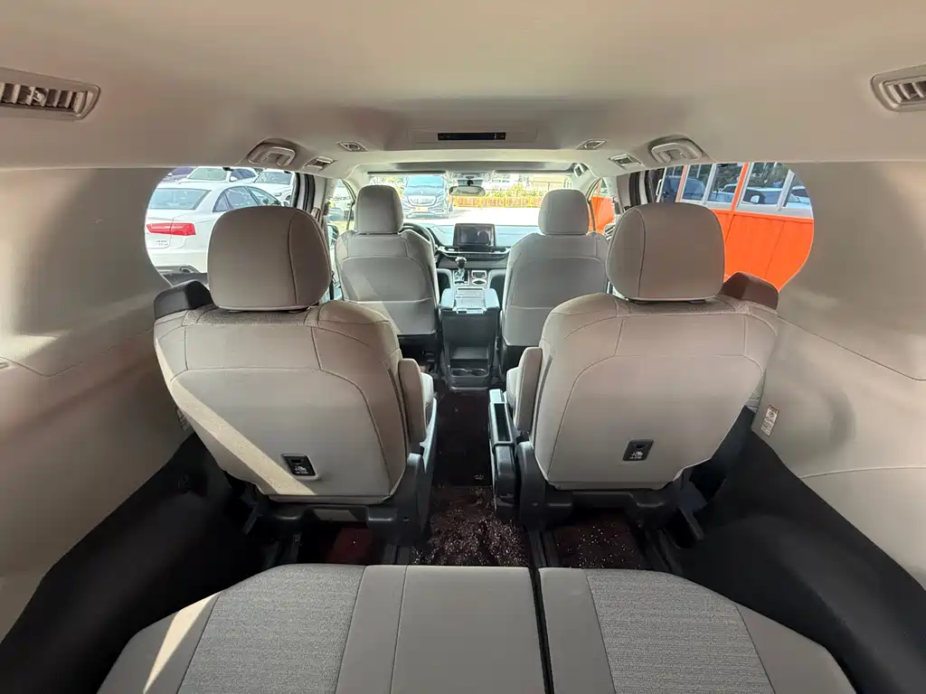 SIENNA 2021 2.5L Hybrid Comfort Edition купить на сайте DeffCars