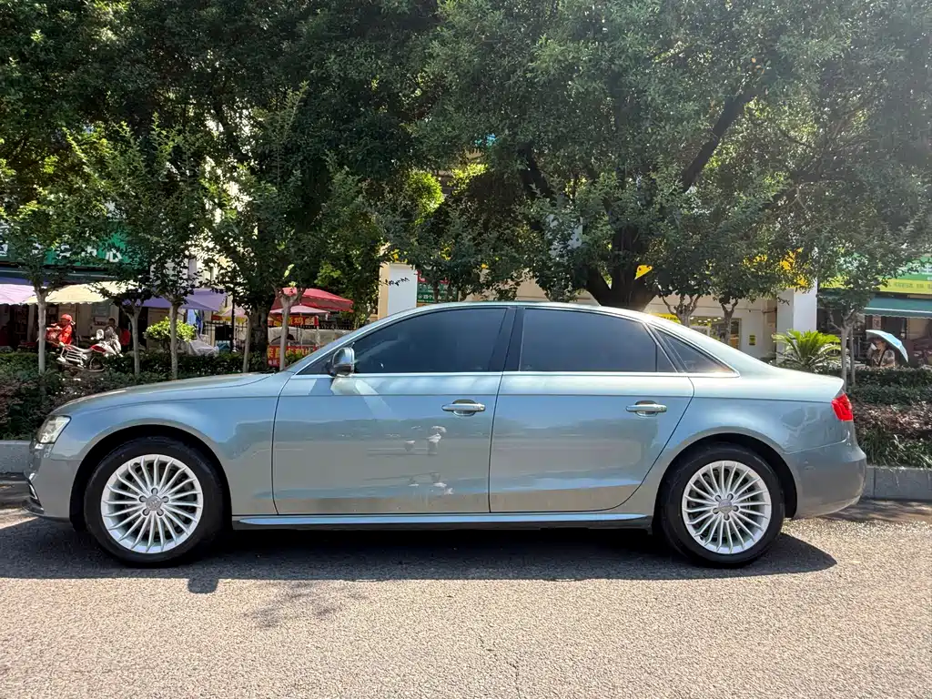 Audi A4L 2015 35 TFSI automatic comfort type купить на сайте DeffCars
