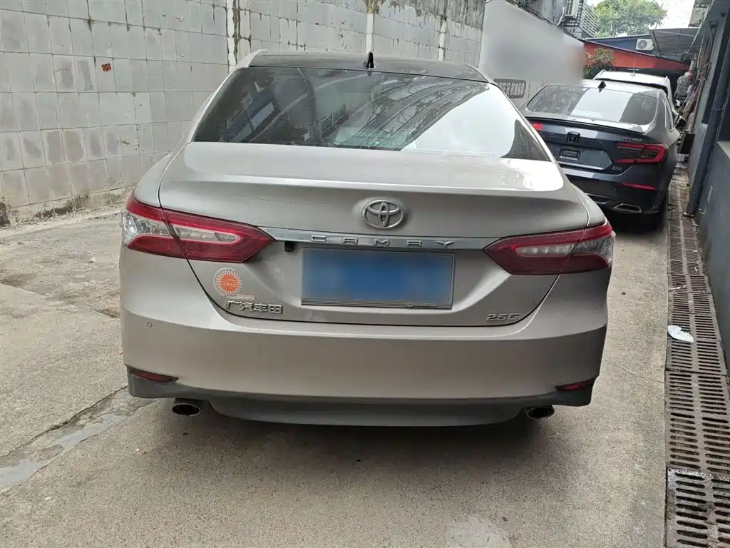 Camry 2021 2.5G Deluxe Edition купить на сайте DeffCars