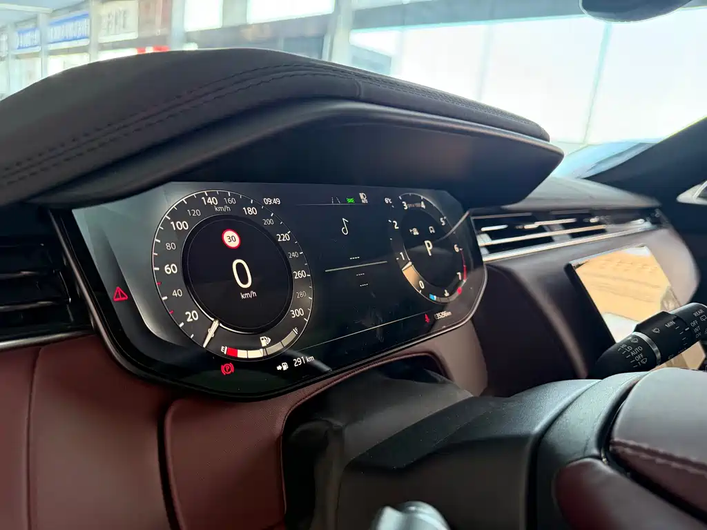 Range Rover Sport 2024 400PS Dynamic SE купить на сайте DeffCars