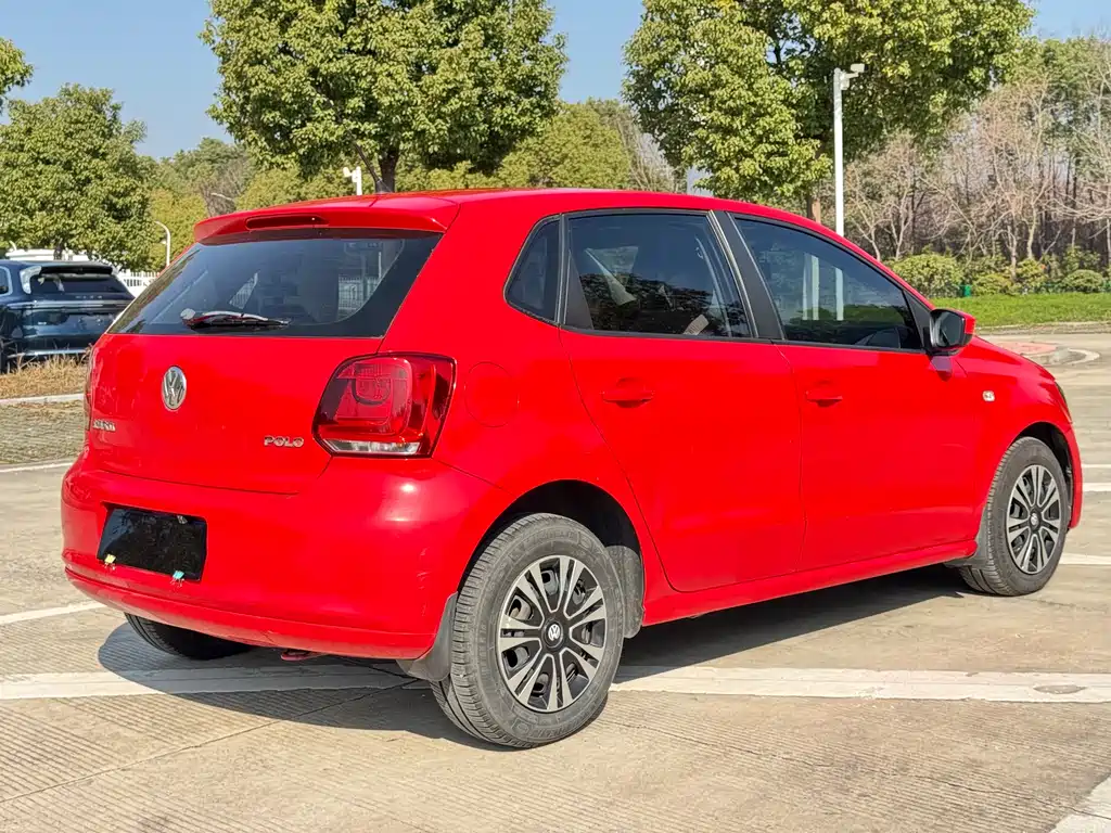 Polo 2013 1.4L manual fashion version купить на сайте DeffCars