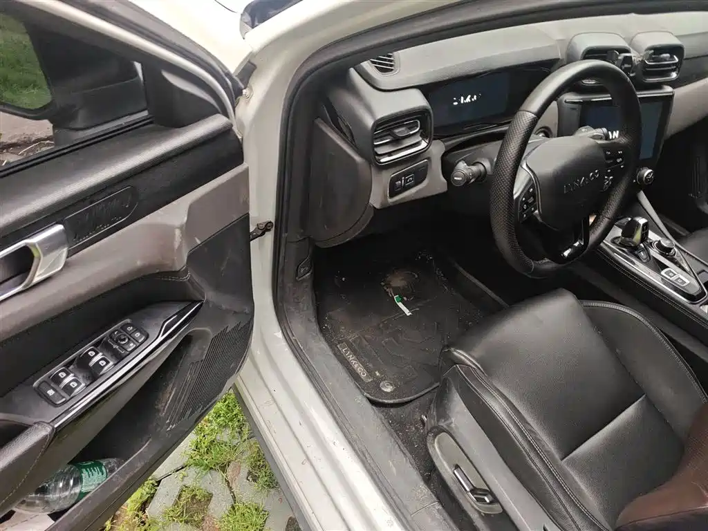 Lynk & Co 03 2021 1.5TD DCT Plus купить на сайте DeffCars